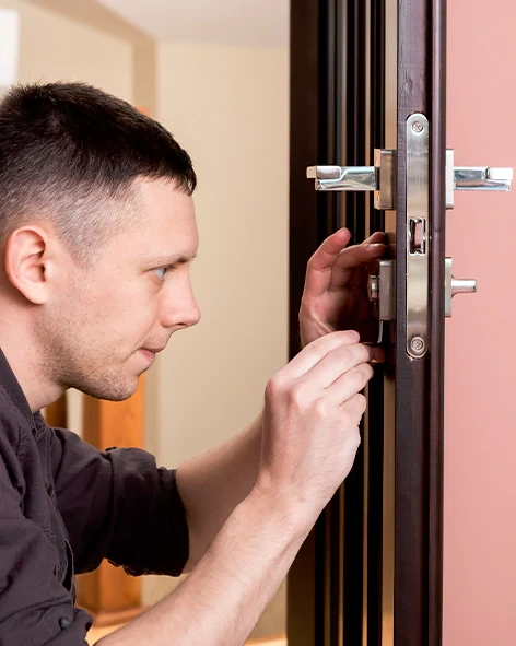 : Professional Locksmith For Commercial And Residential Locksmith Services in Nuevo, CA