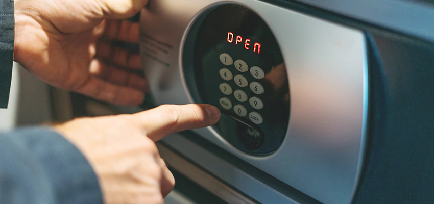 Cash Safe Openers in Nuevo, California
