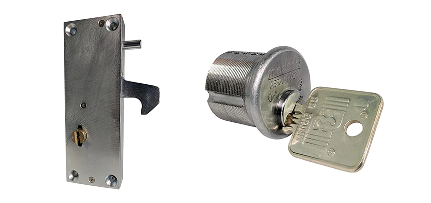 RR Fence Gates Brink Locks Repair in Nuevo, California